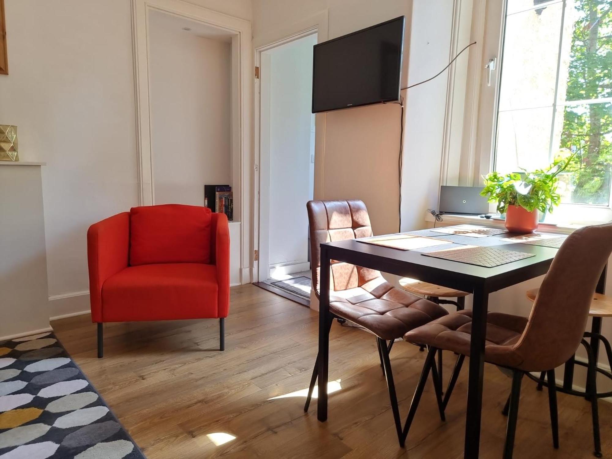 Charming Victorian Apartment, Close To Centre Inverness Zewnętrze zdjęcie