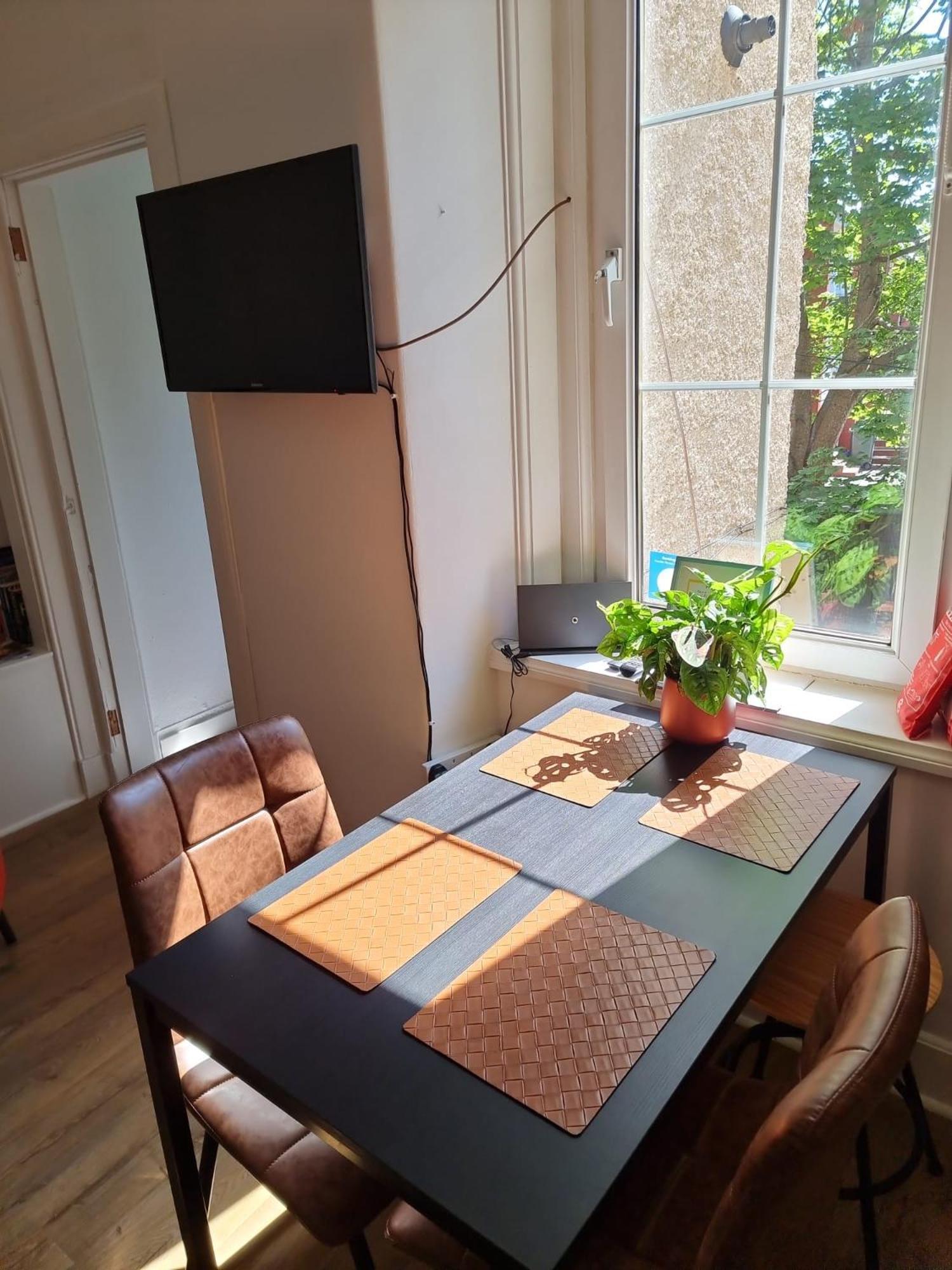 Charming Victorian Apartment, Close To Centre Inverness Zewnętrze zdjęcie